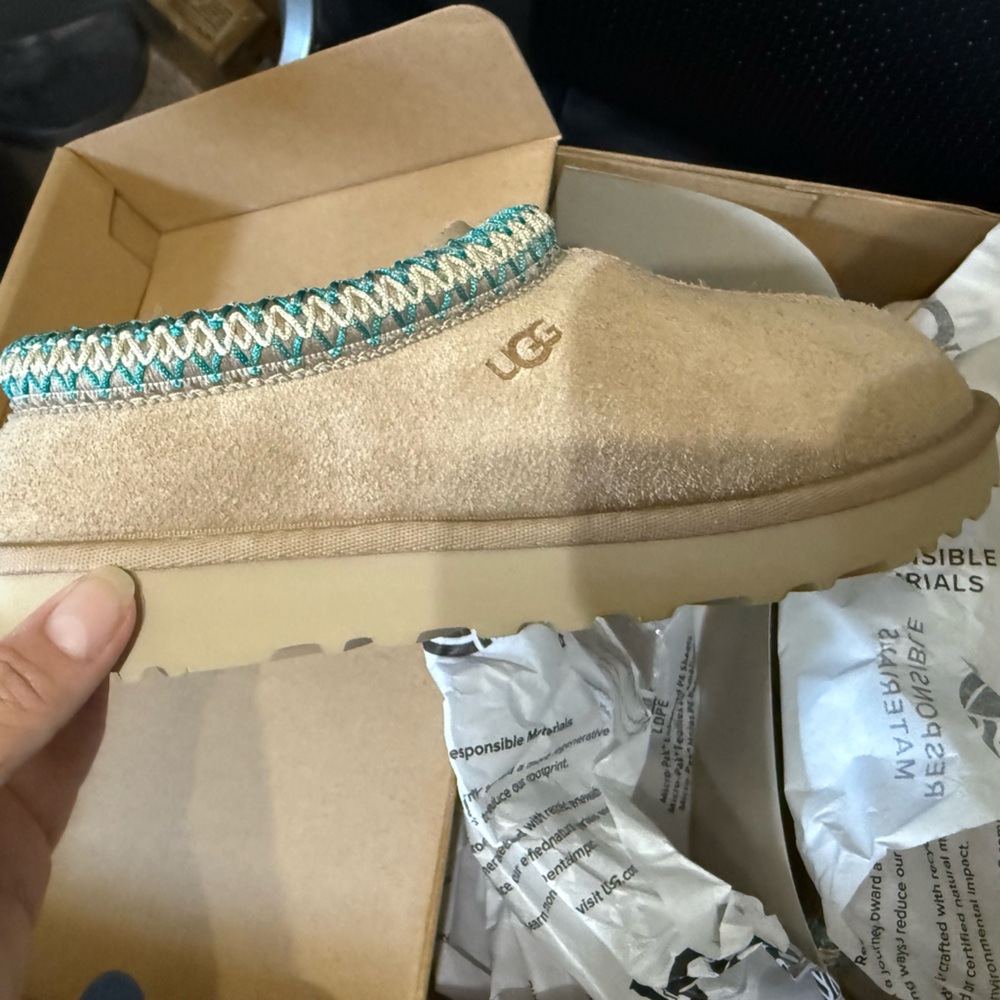 UGG hard to find driftwood women’s size 7